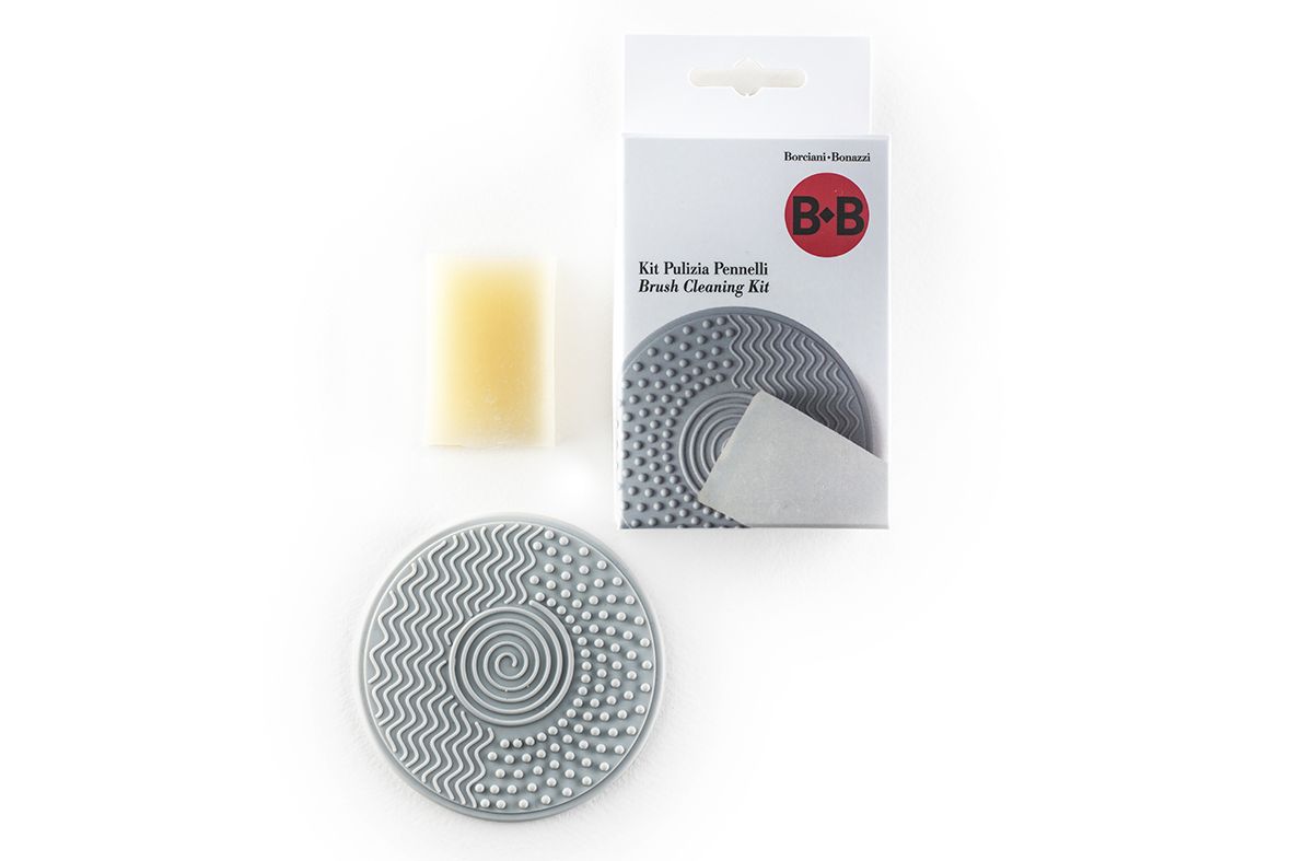 BB siveltimien puhdistussetti saippua ja alusta