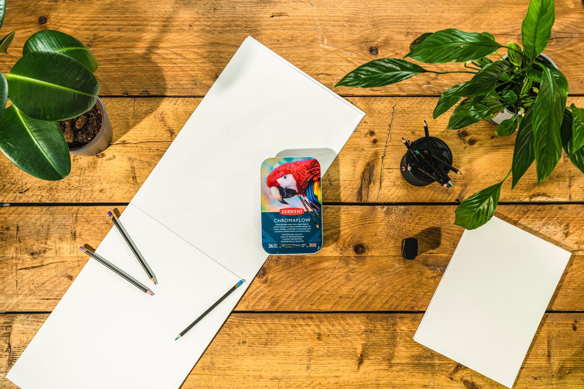 Derwent Chromaflow 36 väriä, metallirasia